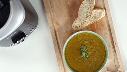 Houbová polévka se zakysanou smetanou
