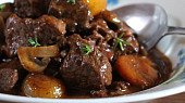 Hovězí po burgundsku  - Boeuf Bourguignonne podle Julii Child