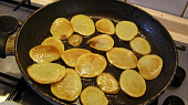 Opečené brambory s bylinkovým dipem