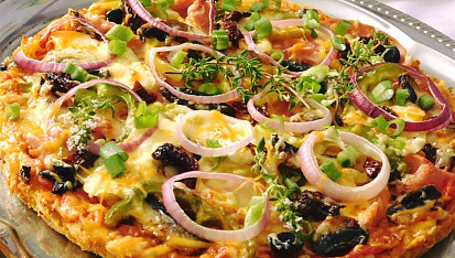 Slaný koláč z rohlíků alla pizza