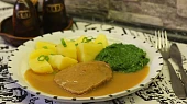 Hovězí plátky v česnekovo - hořčičné omáčce