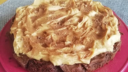 Kakaové brownies s arašídovým krémem