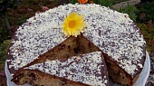 Mandlová buchta (bábovka, muffiny) s čokoládou
