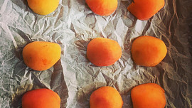 Pečené meruňkové knedlíky bez mouky