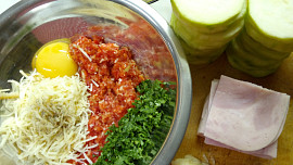 Plněné cuketové řízečky