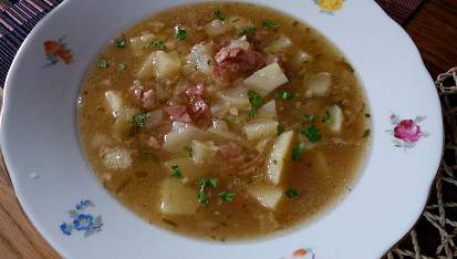 Uzená česnečka s tvarůžky