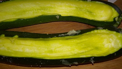 Zapékané cukety se slaninou