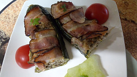 Zapékané cukety se slaninou