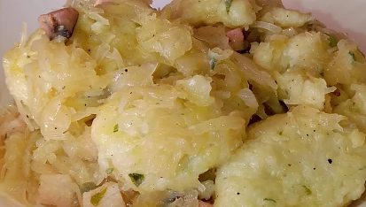 Bramborové noky s česnekem a bylinkami z jedné pánve