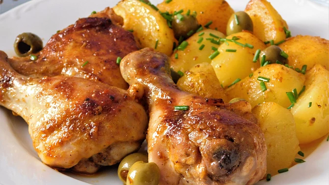 Jednoduché kuře s bramborami
