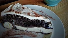 Jogurtovo-kakaový koláč