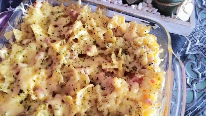 "Sýrové mašličky" - zapečené těstoviny
