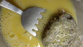 Žampionové karbanátky se sýrem