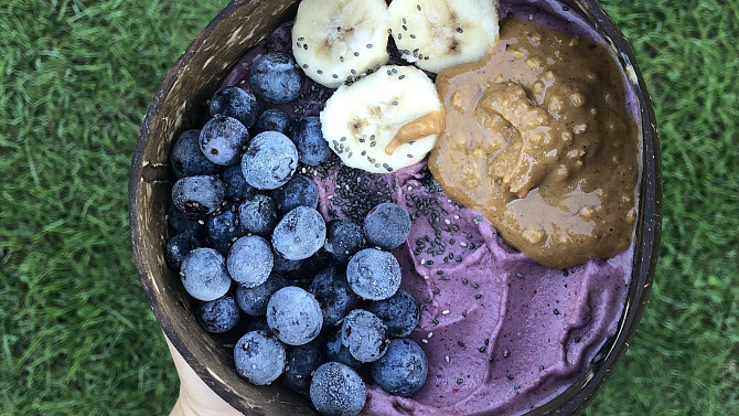 Blueberry acai bowl