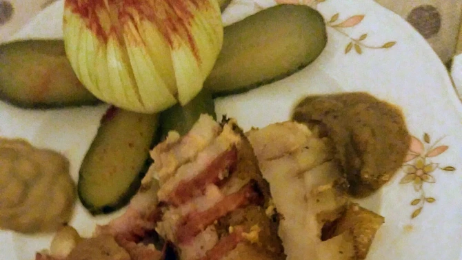 Bůček pečený s uzeninou, Tentokrát byl bůček až moc prorostlý