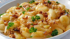 Cibulové gnocchi