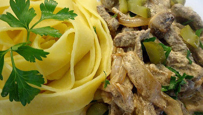 Minutkový hovězí Stroganoff