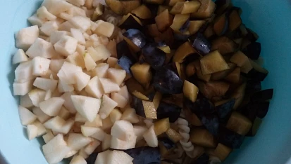 Pudinkové těstoviny s ovocem