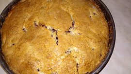 Švestkový koláč v dortové formě