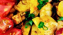 Zapečené brambory s vařeným vepřovým masem