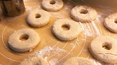 Bezlepkové donuty