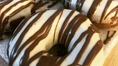Bezlepkové donuty