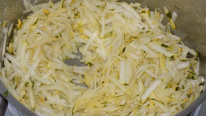 Cukínová pomazánka - recept manželů herečky Jany Štěpánkové a režizéra Jaroslava Dudka