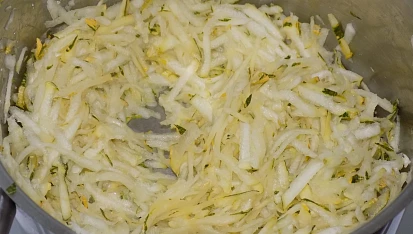Cukínová pomazánka - recept manželů herečky Jany Štěpánkové a režizéra Jaroslava Dudka