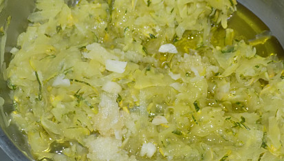 Cukínová pomazánka - recept manželů herečky Jany Štěpánkové a režizéra Jaroslava Dudka
