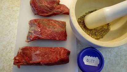 Hovězí "à la pastrami " do baget a skvělé okurkové řezy