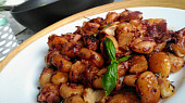Restované gnocchi s červeným zelím a bůčkem (aneb "CDD")