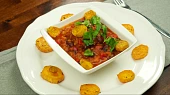 Vegetariánské chilli s pečenými batáty