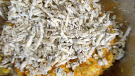 Celerové karbanátky s mrkví a Nivou