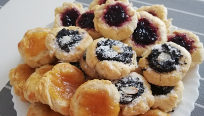 Koláčky s marmeládou a mákem