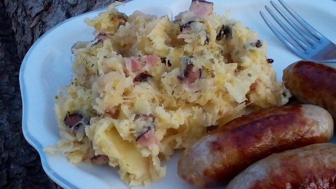 Lepenice s uzeným masem