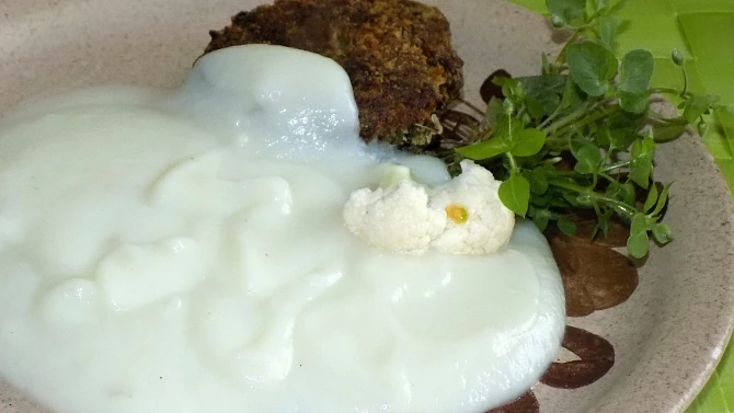 Omáčky  K, M (květáková, mandlová, mandlový rakouský křen, mistrovská a mozečková)