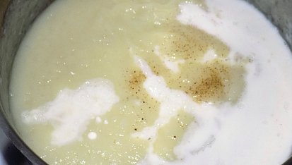 Omáčky  K, M (květáková, mandlová, mandlový rakouský křen, mistrovská a mozečková)