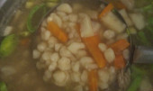 Polévky z vepřového kolene (nebo masa) (Světlá ovarová polévka s tarhoňou)