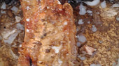 Vepřová žebírka s hřiby, Pečené maso můžeme použít i na chleba (pokud maso zbude).