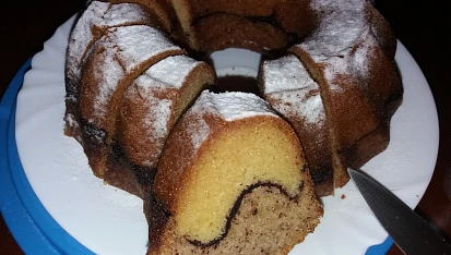 Bábovka s proužkem