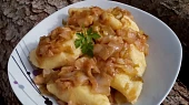 Bramborové taštičky plněné masem