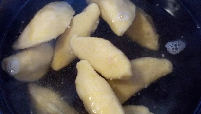 Bramborové taštičky plněné masem