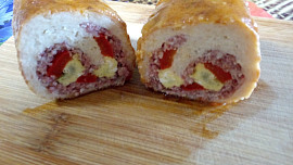 Roládky plněné loveckým salámem