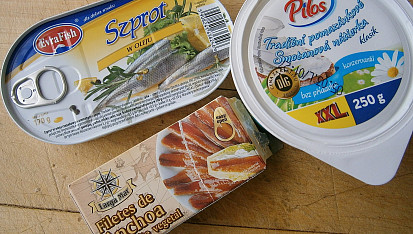 Rybí pomazánka z uzených šprotů a ančoviček