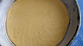 Koláč s jablíčkovo-pudingovou náplní