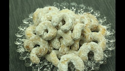 Vánoční cukroví - křehké vanilkové rohlíčky