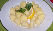 Vařené brambory s citronem (Brambory vařené s citronovou šťávou)