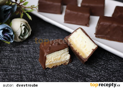 Cheesecake kostky v čokoládové polevě