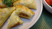 Empanada (slaný koláč) s hovězím masem a sýrem