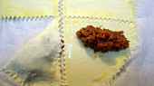 Empanada (slaný koláč) s hovězím masem a sýrem